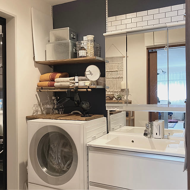 壁紙 ブルー のり付き 無地 壁紙 クロス 12柄から選べる 1m単位 切り売り 生のりつきだから届いてすぐ貼れる 国産壁紙 貼り替え 青 紺 ネイビー リフォーム 壁紙屋本舗のレビュー クチコミとして参考になる投稿95枚