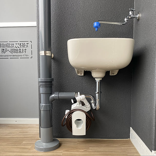 写真付きレビュー あす楽 タカギ コンパクトリール 15m ブラウン ホースリール R115br 送料無料 園芸 ガーデン ガーデニング 散水 水撒き 水やり 庭 洗車 掃除 ホース おしゃれ 家庭菜園 ベランダ プランター 花壇 Takagi 安心の2年間保証 節電 暑 熱中症 打ち水