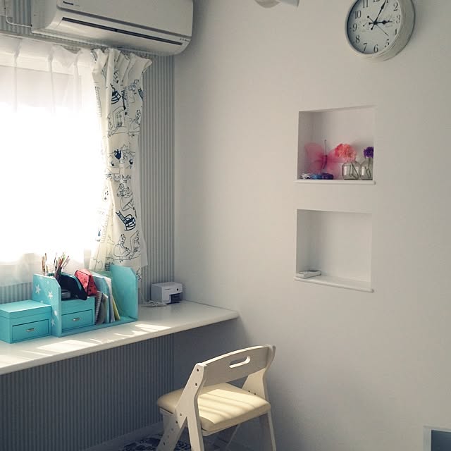 部屋全体 ストライプの壁紙 子供部屋女の子 ミントグリーンの壁 北欧 などのインテリア実例 17 06 04 15 06 25 Roomclip ルームクリップ