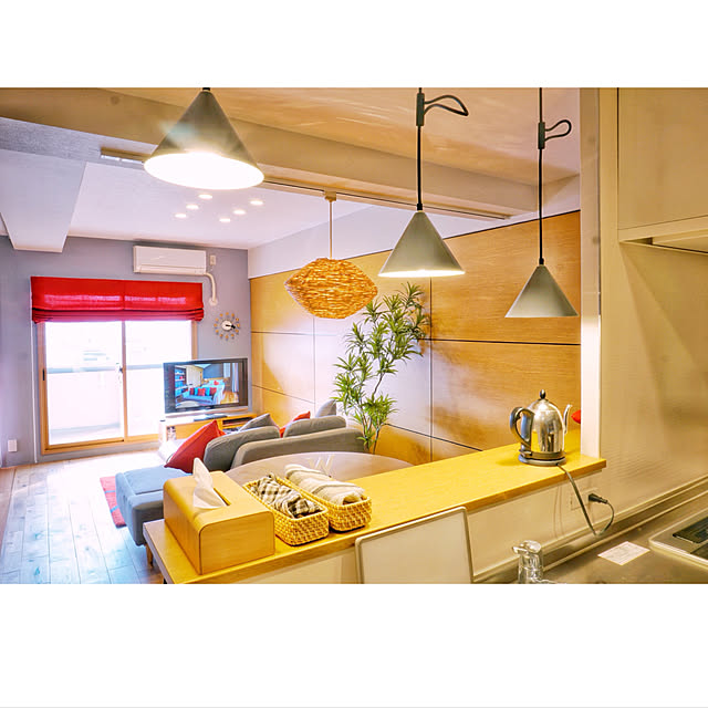 写真付きレビュー ペンダントライト ペンダント ライト Led 北欧 風 ダイニング キッチン 台所 玄関 照明 白 ホワイト 黒 ブラック シルバー 銀 グレー ペンダント照明 リビング インテリア照明 スチール おしゃれ 電気 照明器具の通販商品 口コミ情報 Roomclip