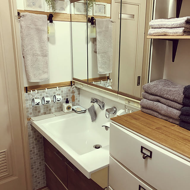 マグカップ イニシャル かわいい 北欧 軽い シンプル 白 アルファベット マグ 小さめ ホーロー 歯磨き コップ 洗面所 カプチーノカップ アルファベットミニマグカップ 1e 249 のレビュー クチコミとして参考になる投稿27枚 Roomclip ルームクリップ