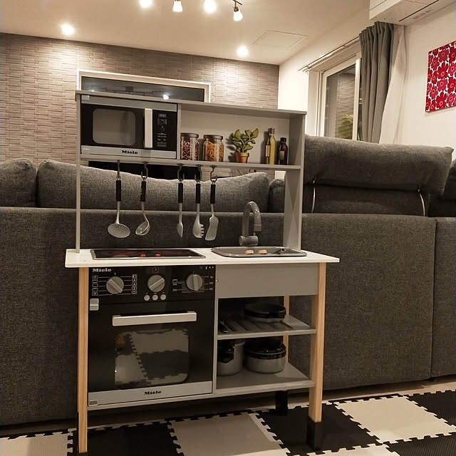 1年保証 Miele ミーレ ままごと キッチン お鍋 フライパン5点セット付き おままごと ままごとキッチン 台所 コンロ シンク オーブン お料理 食材 収納 ままごとセット 調理台 子供キッチン 木製 ままごと おもちゃ 知育玩具 おしゃれ かわいい 送料無料 あす楽 の