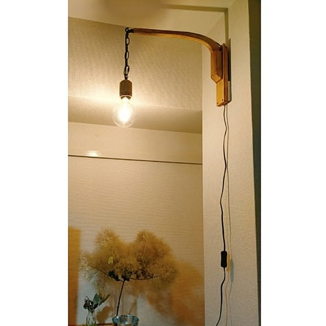 写真付きレビュー Led付き 木製ブラケット Ronde ロンド ブラケット ライト インダストリアル アンティーク風 Led付き Led電球 おしゃれ 電気 間接照明 ベッドルーム リビング 照明器具 壁付照明 壁用ランプ 電気工事不要 フィラメントの通販商品 口コミ情報
