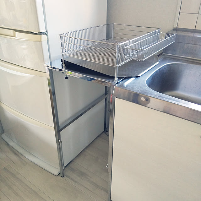 家具 収納 キッチン収納 食器棚 キッチン隙間収納 幅と高さが伸縮できるステンレス作業台 幅30〜45cm 奥行60cm 550915の
