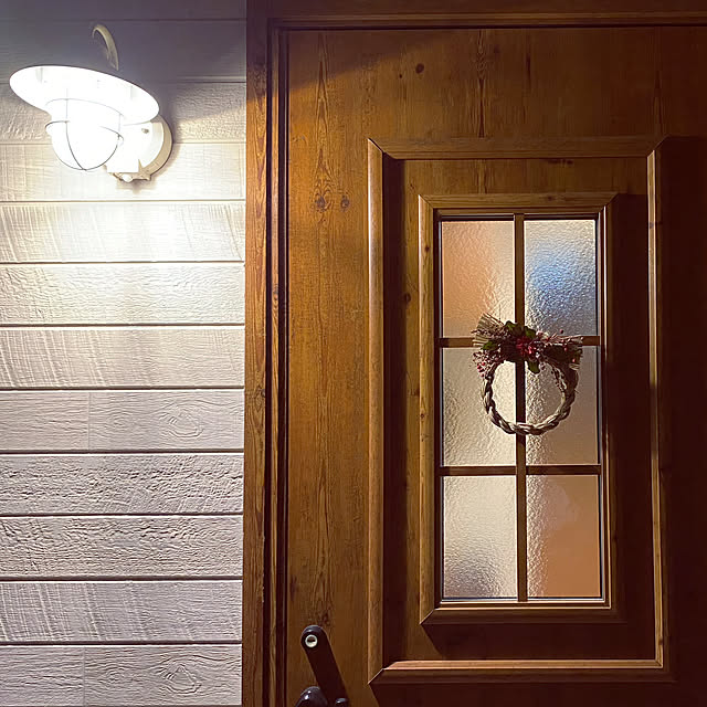 写真付きレビュー 玄関照明 外灯 Led 照明 センサーなし ウォールライト ポーチライト ライト 屋外 エクステリア ブラケット おしゃれ レトロ アンティーク オフホワイト 防犯対策 省エネ 店舗 住宅 施設照明 新築 新居 外構 交換100v 送料無料 の通販商品 口コミ情報