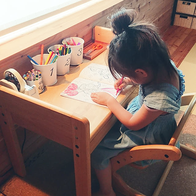 デスク チェア 2点セット 3段階調整 ナチュラル 天然木 1歳半 6歳未満 キッズ 学習デスク 勉強机 勉強デスク 子供用 幼児用 キッズ机 学習テーブル かわいい シンプル 北欧 Buono アミーチェ Qsm 160 T005 M147 Bouno D C P1 Jg のレビュー クチコミとして