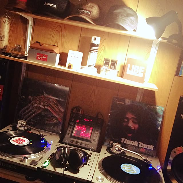 Dj Booth Djブース Diy 照明 ハンドメイドのインテリア実例 16 11 22 22 14 48 Roomclip ルームクリップ
