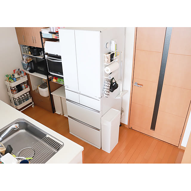 市場 マグネット冷蔵庫サイドラック 02745 tower ホワイト タワー キッチンペーパーホルダー ブラック キッチンツール 02744 山崎実業 ラップホルダー 市場 マグネット冷蔵庫サイドラック 02745 tower ホワイト タワー キッチンペーパーホルダー ブラック キッチンツール 02744 山崎実業 ラップホルダー