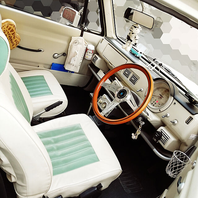 車型 Bluetooth ブルートゥース スピーカー 1963 Volkswagen T1 Bus Green フォルクスワーゲン T1 バス グリーン ポータブル スピーカー ミニカー 車 くるま クルマ 自動車 リアル かわいい インテリア 音楽 オシャレ リビング オフィス のレビュー クチコミとして