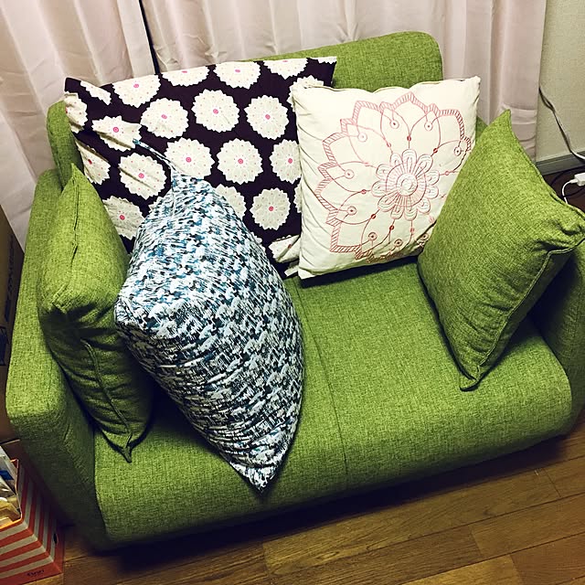 ソファーベッド ソファベッド 2人掛け コンパクト 折りたたみ ソファー ソファ クッション付 簡易ベッド ワンルーム フロアソファー 一人暮し おしゃれ 当社オリジナル 土日出荷 大型 のレビュー クチコミとして参考になる投稿26枚