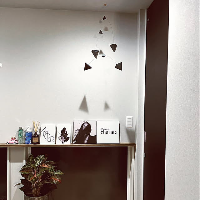 モービル 韓国 インテリア雑貨 おしゃれ 北欧 モビール キット Small Good Things Polygon Mobile B Type シンプル ミニマル 飾り 天井 赤ちゃん 吊るす インテリアオブジェ 紙製 引っ越し祝い 幾何学模様 図形 白 黒 赤 青 モノトーン ホワイト ブラック モービル 韓国 インテリア雑貨 おしゃれ 北欧 モビール キット Small Good Things Polygon Mobile B Type シンプル ミニマル 飾り 天井 赤ちゃん 吊るす インテリアオブジェ 紙製 引っ越し祝い 幾何学模様 図形 白 黒 赤 青 モノトーン ホワイト ブラック