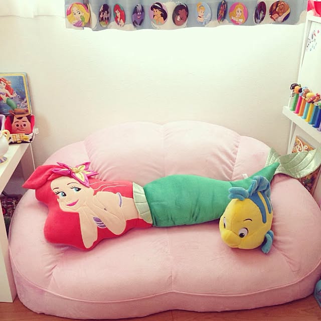 ベッド周り クッション ソファ アリエル大好き アリエル などのインテリア実例 16 08 31 00 51 09 Roomclip ルームクリップ
