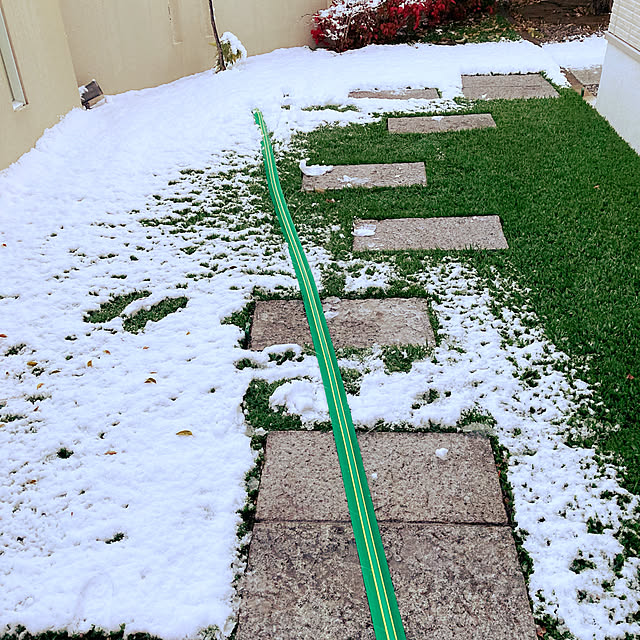 写真付きレビュー 融雪ホース 大研の融雪プロテクター 5m 両面穴 グリーン Kup 05w 家庭用 水道ホース連結 融雪 散水 消雪ホース 雪対策 路面 雪 溶かす 水 除雪 豪雪 暑さ対策 夏 打ち水の通販商品 口コミ情報 Roomclipショッピング