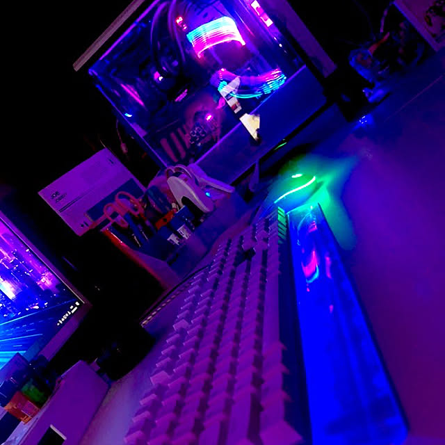 写真付きレビュー Gtracing ゲーミングマウスパッド 大型 ゲーミングマウスパッド デスクマット マウスパッド光るマウスパッド ゲーミング 大型 キーボードパッド 光学式 防水 ズレない ゲーマー向け かっこいい Dj の通販商品 口コミ情報 Roomclipショッピング