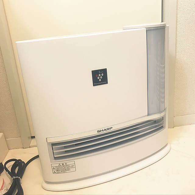 シャープ 加湿セラミックファンヒーター ホワイト系 Hx G1 W 1台 のレビュー クチコミとして参考になる投稿2枚 Roomclip Item
