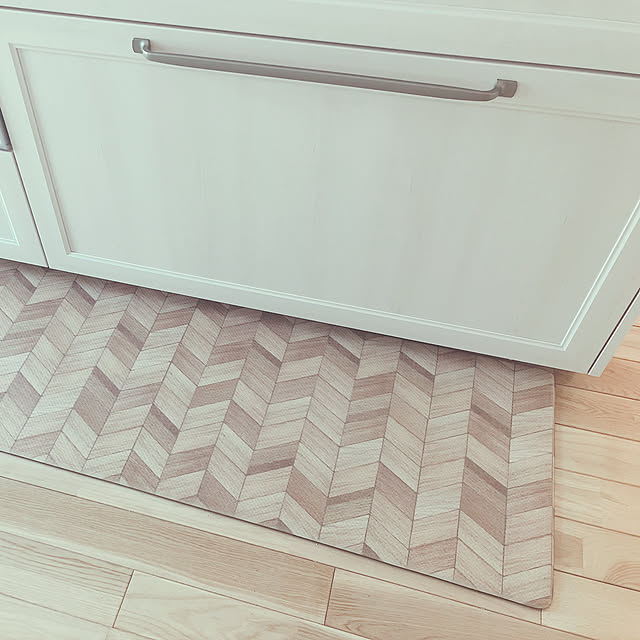 ニトリ キッチン用クッションフロアマット ヘリンボーン 60x180 のレビュー 口コミとして参考になる投稿2枚 Roomclip ルームクリップ
