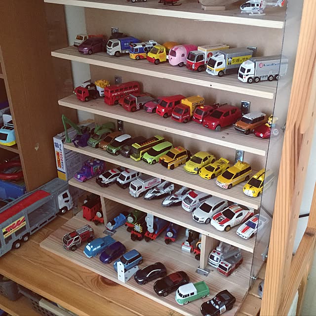 トミカ No 49 ヤマザキ パントラック 箱 のレビュー クチコミとして参考になる投稿3枚 Roomclip ルームクリップ