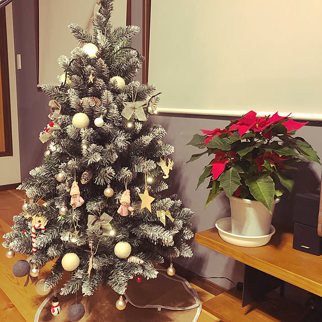 写真付きレビュー】オーナメントライト付 クリスマスツリー 120cm LED 白 雪 雪化粧 クリスマス ツリー ツリーセット イルミネーション LEDライト ライト 電飾 オーナメント オーナメントセット おしゃれ 北欧風 北欧 ノルディック スノーの通販商品口コミ情報 ... 写真付きレビュー】オーナメントライト付 クリスマスツリー 120cm LED 白 雪 雪化粧 クリスマス ツリー ツリーセット イルミネーション LEDライト ライト 電飾 オーナメント オーナメントセット おしゃれ 北欧風 北欧 ノルディック スノーの通販商品口コミ情報 ...