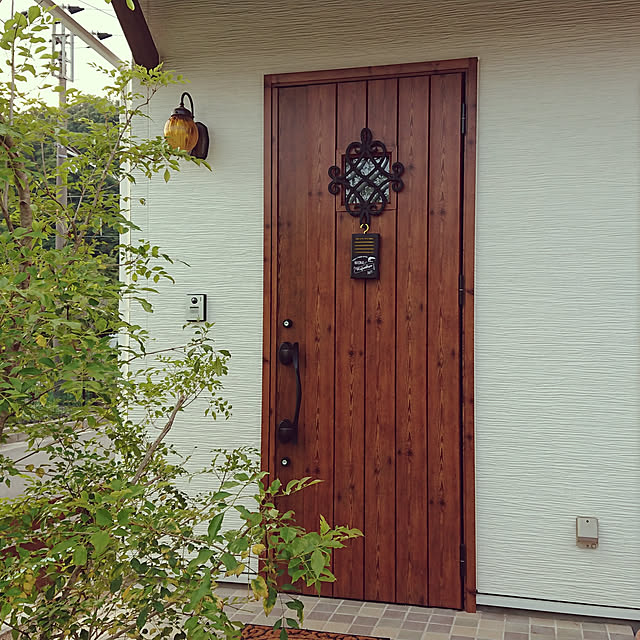 Led おしゃれ ポーチライト 玄関照明 外灯 ガーデンライト 照明 ウォールライト 人感センサー付き 節電対応 ランプ 門灯 壁掛け照明 センサーライト 防犯対策 省エネ 店舗 住宅 施設照明 新築 新居 外構 交換 買い替え 店頭受取対応商品 全国一律送料無料 100vの