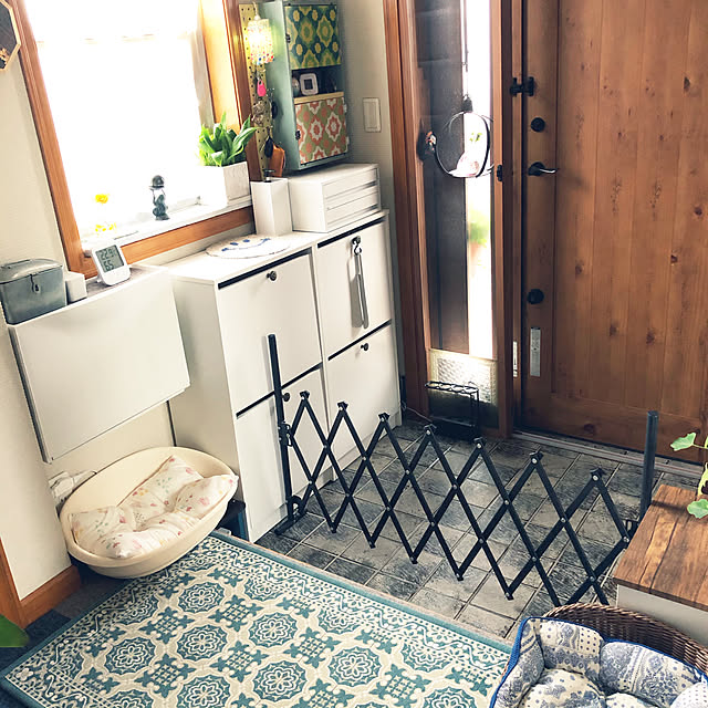 ペットゲート アルミ フェンス 最大幅150cm 高さ70 90cm 目隠し 屋外 室内 プランター サークル 脱走防止 置くだけ ゲージ 犬 金具 軽量 軽い 蛇腹式 間仕切り 門扉 お洒落 おしゃれ シンプル 柵 衝立 犬用品 ベビーゲート 赤ちゃん 犬小屋 Sxg0715のレビュー クチコミ