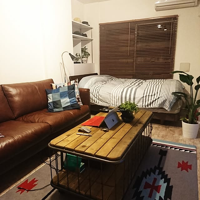 開梱設置無料 ドリームベッド No 2901 ルンレシア セミダブル ステーションタイプ 木製 天然木ムク材使用 スマホ が置ける小棚つきのレビュー クチコミとして参考になる投稿1枚