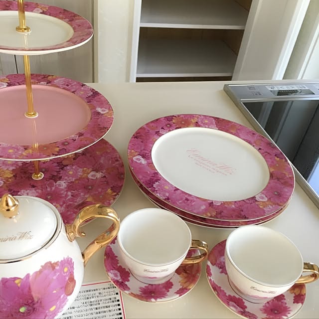 すべての花の画像 トップ100待ち受け エミリア ウィズ 壁紙