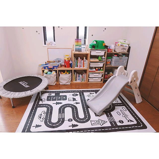 洗濯機で洗える 子供部屋 ラグ 北欧 マット おしゃれ ロードマップ 洗える 子ども部屋 キッズ ルーム ベビー すべり止め付き ホットカーペット 床暖房対応 オールシーズン プレイマット モノトーンキッズ 約130cmx190cm のレビュー クチコミとして参考になる投稿5枚 洗濯機で洗える 子供部屋 ラグ 北欧 マット おしゃれ ロードマップ 洗える 子ども部屋 キッズ ルーム ベビー すべり止め付き ホットカーペット 床暖房対応 オールシーズン プレイマット モノトーンキッズ 約130cmx190cm のレビュー クチコミとして参考になる投稿5枚