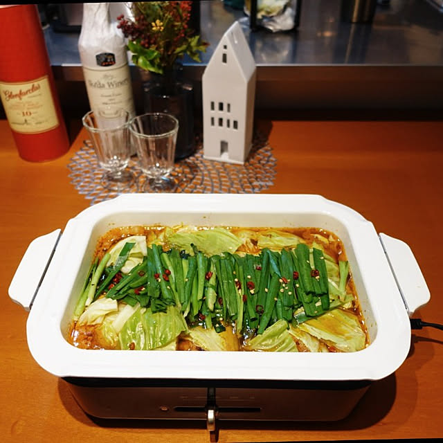Bruno ブルーノ コンパクトホットプレート 本体 プレート3種 たこ焼き セラミックコート鍋 平面 レシピブック 付き ブルーグレー Blue Gray おすすめ おしゃれ かわいい これ1台 一台 蓋 ふた付き 10w 温度調節 洗いやすい 1人 2人 3人 用 小型 ひとり暮らし にも Bruno ブルーノ コンパクトホットプレート 本体 プレート3種 たこ焼き セラミックコート鍋 平面 レシピブック 付き ブルーグレー Blue Gray おすすめ おしゃれ かわいい これ1台 一台 蓋 ふた付き 10w 温度調節 洗いやすい 1人 2人 3人 用 小型 ひとり暮らし にも