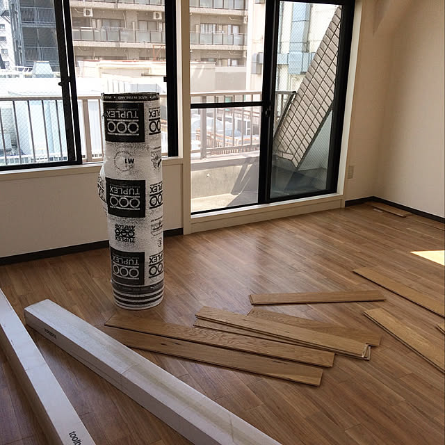 北欧の森 イノヴァー ぺルゴ用 不陸調整クッションシート 3mmx1 1mx30m Inova Floor Pergo 床材のレビュー 口コミとして参考になる投稿2枚 Roomclip ルームクリップ
