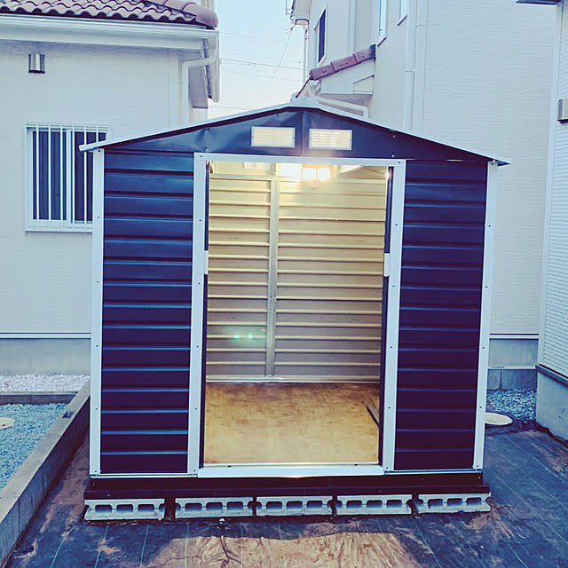 送料無料 3方向点灯式ledソーラーセンサーライト 人感センサー ソーラーライト 明るい 10ルーメン 防犯 Home Zone 240 Led 日本語 取扱説明書 付 太陽光発電 Ledライト 駐車場 倉庫 玄関のレビュー クチコミとして参考になる投稿2枚