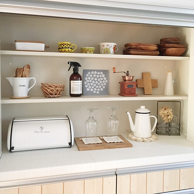 キッチン カフェ風 白 木が好き 北欧 食器棚 などのインテリア実例 17 10 13 41 38 Roomclip ルームクリップ