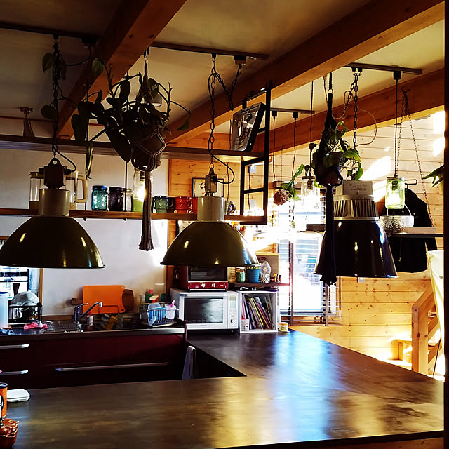 アイアン 天井 吊り下げ 棚 吊り棚 吊棚 棚受け フレーム シェルフ 黒 つや消し ブラック 4段 職人手作り 日本製 アイアンブラケット アンティーク 金具 Diyのレビュー クチコミとして参考になる投稿14枚 Roomclip ルームクリップ