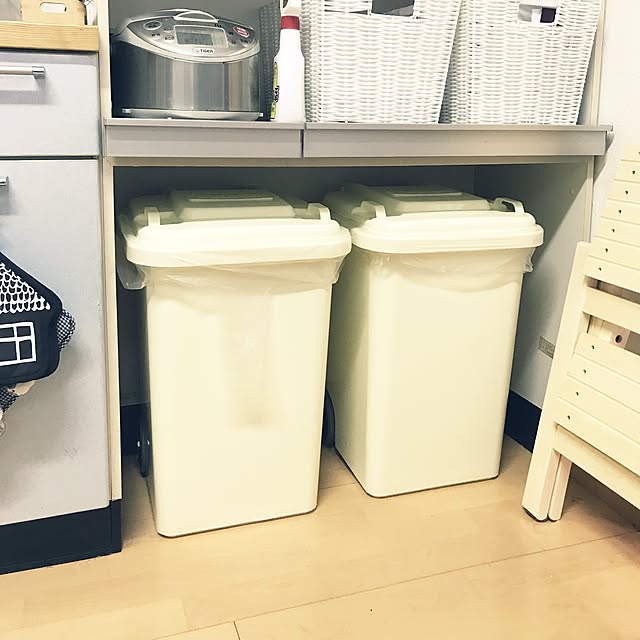 ゴミ箱 屋外 キャスター付き おしゃれ ふた付き 蓋つき 蓋付き アメリカン ダストボックス ごみ箱 キッチン 45リットル インテリア雑貨 北欧雑貨 大容量 大型 大きい スリム シンプル 外置き 分別 生ごみ おむつ 生ゴミ モダン Dulton ダルトン トラッシュカン 45l の ゴミ箱 屋外 キャスター付き おしゃれ ふた付き 蓋つき 蓋付き アメリカン ダストボックス ごみ箱 キッチン 45リットル インテリア雑貨 北欧雑貨 大容量 大型 大きい スリム シンプル 外置き 分別 生ごみ おむつ 生ゴミ モダン Dulton ダルトン トラッシュカン 45l の