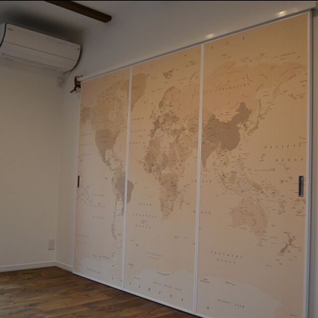 世界地図 Worldmap 壁紙 オーダーメイド セピア などのインテリア実例 15 06 22 18 39 18 Roomclip ルームクリップ