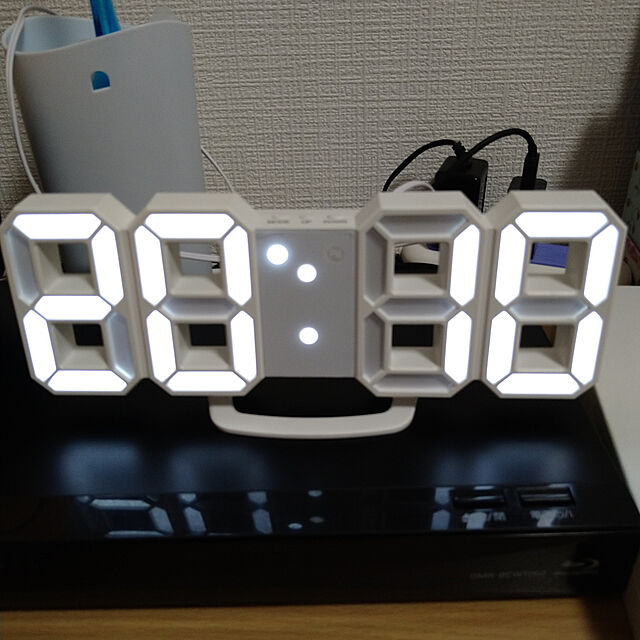 Jコートン Ledデジタル時計 3dデザイン アラーム機能付き 置き時計 壁掛け時計 明るさ調整 日本語取扱説明書付き デジタル時計 ブラック のレビュー クチコミとして参考になる投稿2枚 Roomclip Item