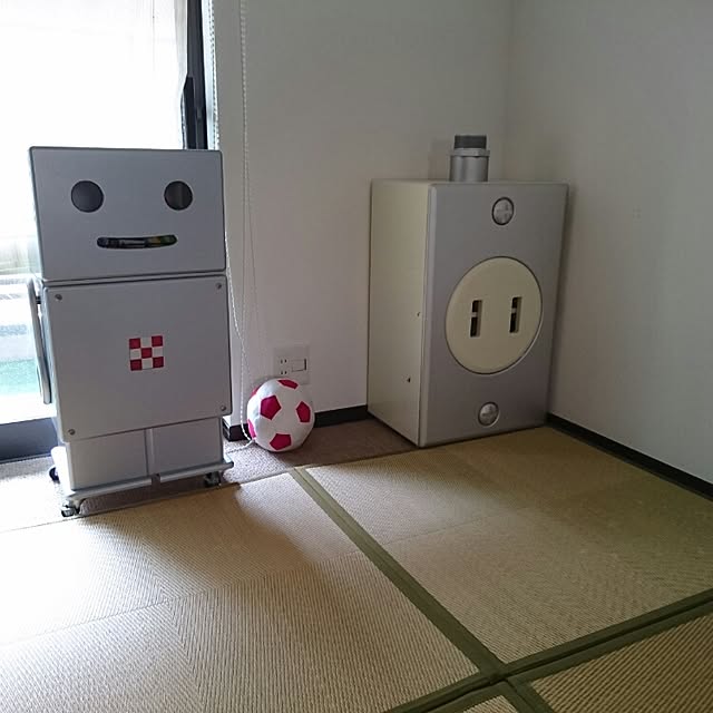 株式会社えて Hero 木製収納ロボ ロビット Robit ホワイト 収納家具 キャスター付き ロボット 本棚 可動棚 キャビネット オシャレ 個性的 かわいいのレビュー 口コミとして参考になる投稿7枚 Roomclip ルームクリップ 株式会社えて Hero 木製収納ロボ ロビット Robit ホワイト 収納家具 キャスター付き ロボット 本棚 可動棚 キャビネット オシャレ 個性的 かわいいのレビュー 口コミとして参考になる投稿7枚 Roomclip ルームクリップ