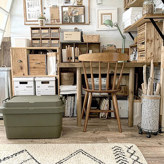 リス 収納ボックス トランクカーゴ 50l コンテナ ボックス トランクボックス 大容量 頑丈 丈夫 強度 フタ付き 蓋付き スタッキング アウトドア キャンプ レジャー 車内 工具箱 スツール 男前 おしゃれ 男性 ガーデニング グリーン 新生活 のレビュー 口コミとして参考