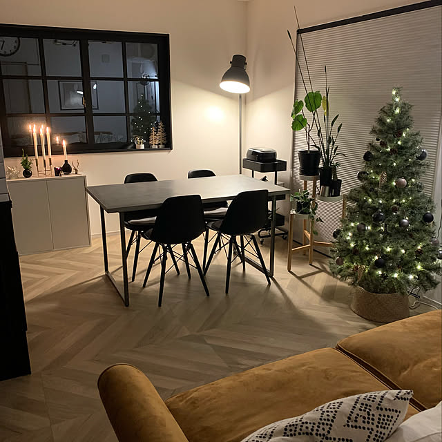 Alsace 公式 デイリーランキング98日連続1位 予約 クリスマスツリー 150cm 豊富な枝数 22ver 樅 高級 ドイツトウヒ ツリー オーナメント なし アルザス ツリー Alsace おしゃれ ヌードツリー 北欧風 まるで本物 スリム 組み立て5分 散らからない Ornament Xmas Tree