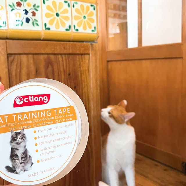 テープ式猫用保護フィルム 半透明 家具保護 ソファ傷防止 犬用 猫用 ペット壁 保護シート 爪とぎ対策 ペット 用品のレビュー クチコミとして参考になる投稿1枚