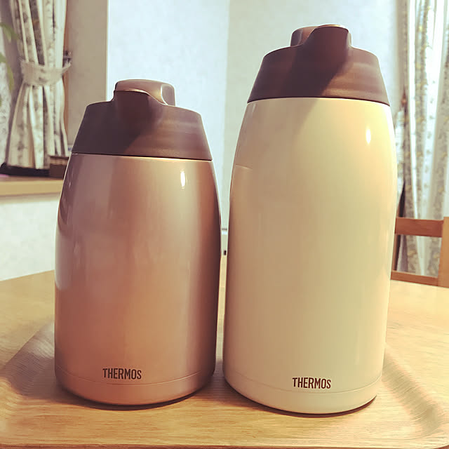 サーモス Thermos サーモス ステンレスポット 2 0l クッキークリーム Thv 01 Ccrのレビュー 口コミとして参考になる投稿7枚 Roomclip ルームクリップ