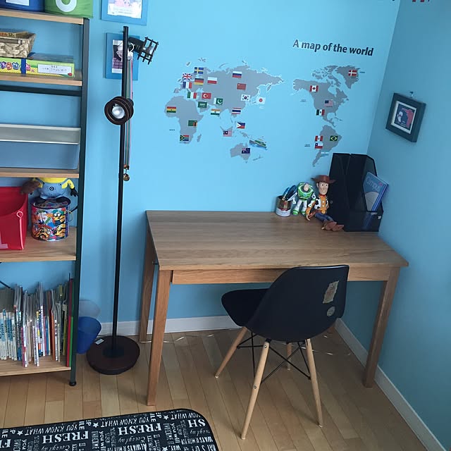 ウォールステッカー 世界地図 50 70 Cm ウォールステッカー 壁シール 壁ステッカー 壁紙 シール 部屋 ウォールデコレーション インテリア 新生活 賃貸 マンション 店舗 おしゃれ 地図 ワールド 日本 アメリカ ヨーロッパ かっこいい 簡単 Merunasi のレビュー