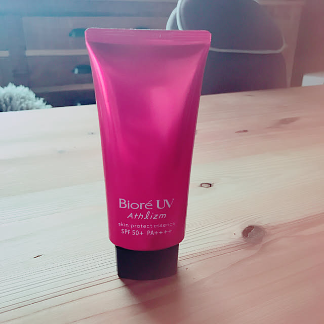 写真付きレビュー ビオレuv アスリズム スキンプロテクトエッセンス 70g 6grp 6 K2dl ビオレ 日焼け止め 下地 Uv Uvカット Uvケア 保湿 保湿 の通販商品 口コミ情報 Roomclipショッピング