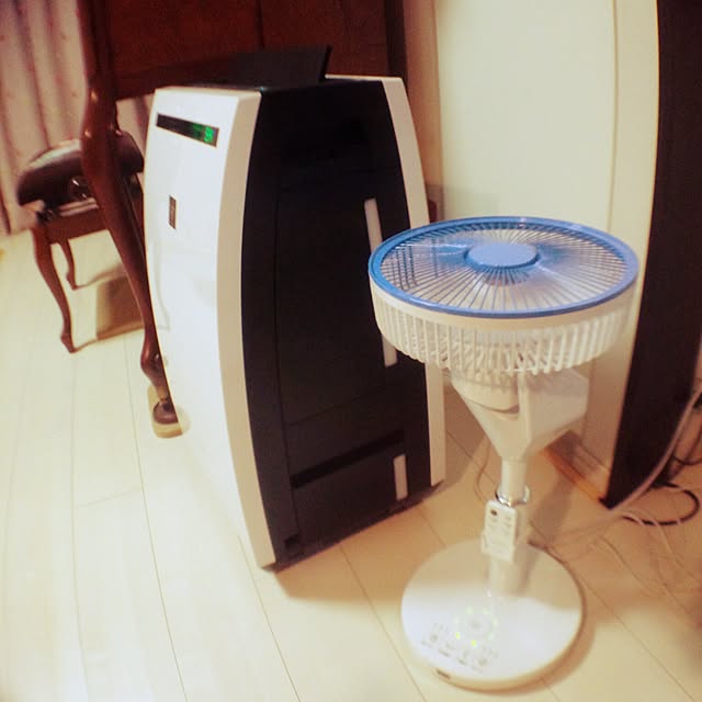 シャープ Sharp Kc Gd70 W 除加湿空気清浄機 プラズマクラスター7000 ホワイト系 送料無料のレビュー クチコミとして参考になる投稿2枚 Roomclip Item