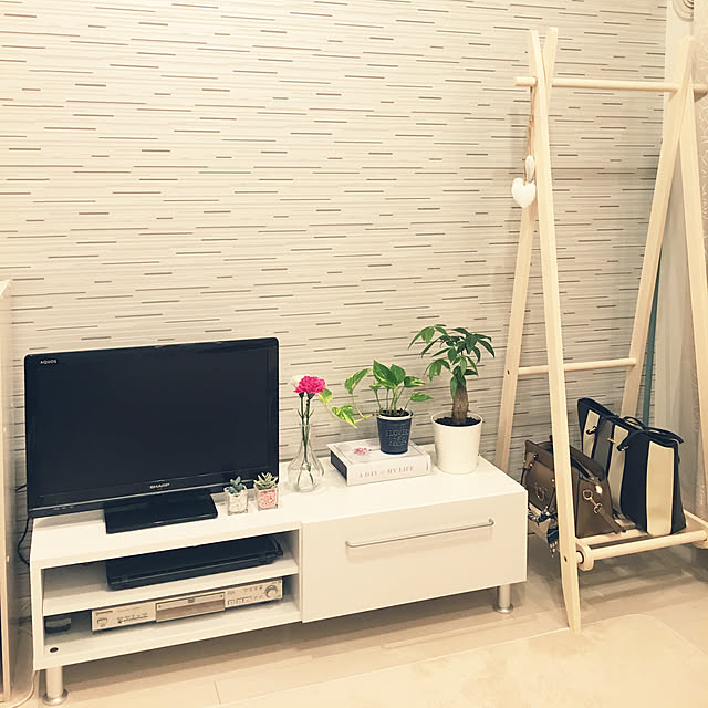 写真付きレビュー】arne テレビ台 白 小さめ テレビボード 120 ローボード 完成品 ホワイト リビングボード 120cm 木製 脚付き 引き出し 北欧 おしゃれ リビングラック サイドボード 一人暮らし 日本製 tvボード 32型 40インチ 42インチ 薄型 コンパクト スリム 小型 幅 ... 写真付きレビュー】arne テレビ台 白 小さめ テレビボード 120 ローボード 完成品 ホワイト リビングボード 120cm 木製 脚付き 引き出し 北欧 おしゃれ リビングラック サイドボード 一人暮らし 日本製 tvボード 32型 40インチ 42インチ 薄型 コンパクト スリム 小型 幅 ...