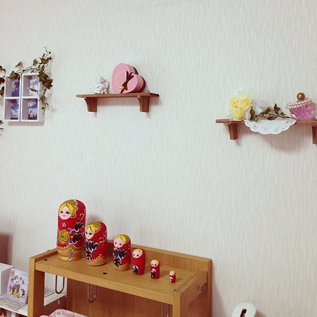 部屋全体/マトリョーシカ/なんちゃって窓/天使の雑貨/造花のインテリア実例 - 2014-02-12 16:38:41