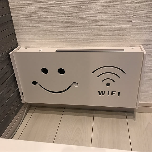 ルーター 収納 ボックス 壁掛け Wi Fi ｂｏｘ 配線すっきり収納 大 のレビュー クチコミとして参考になる投稿2枚 Roomclip Item