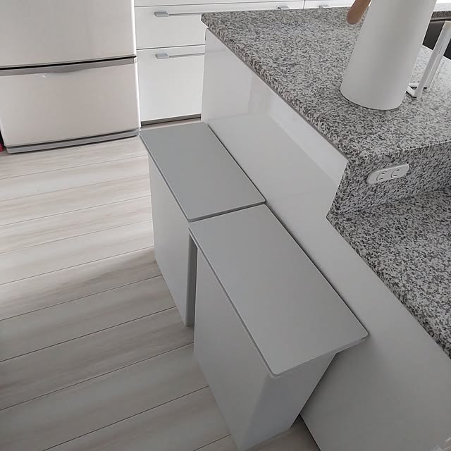 デザインも使い勝手も抜群！お部屋に置きたくなる無印良品のごみ箱