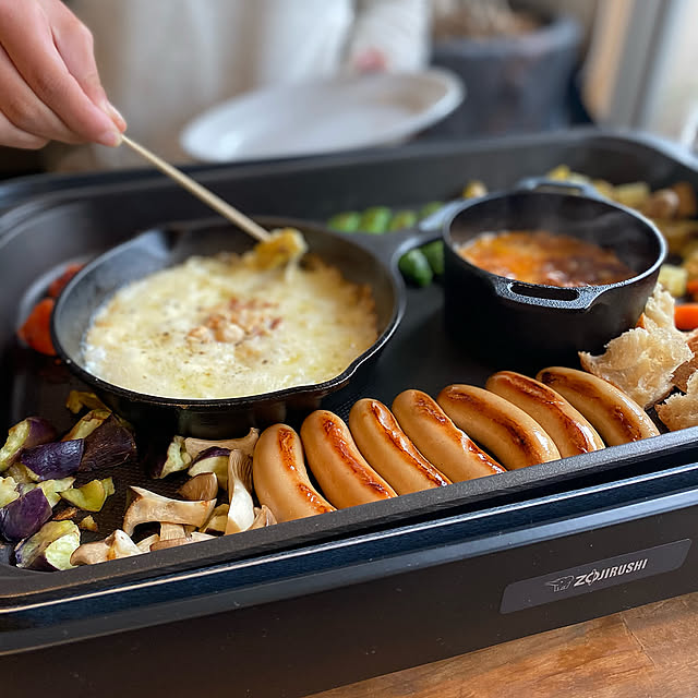 いつもの食卓が、イベント会場になる。ホットプレートごはん5選