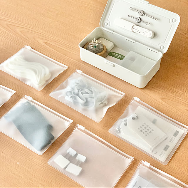 おうちのあちこちで大活躍！無印良品のEVAケースを使った収納アイデア
