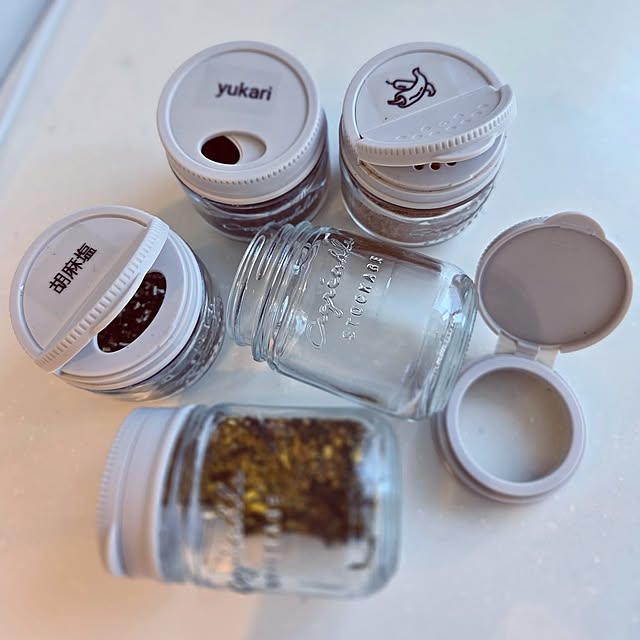 ダイソーアイテムで叶います♪使いやすさも見た目もGOODな調味料収納